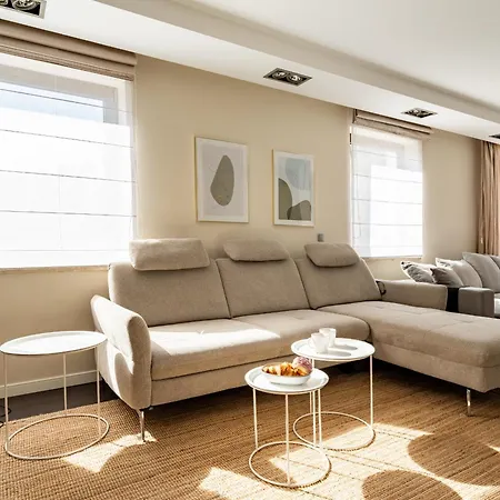 Redlowo Luxury By Bookinghost Apartamento