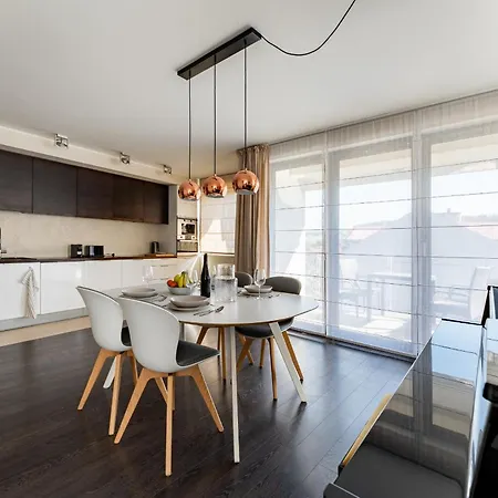 Redlowo Luxury By Bookinghost Apartamento