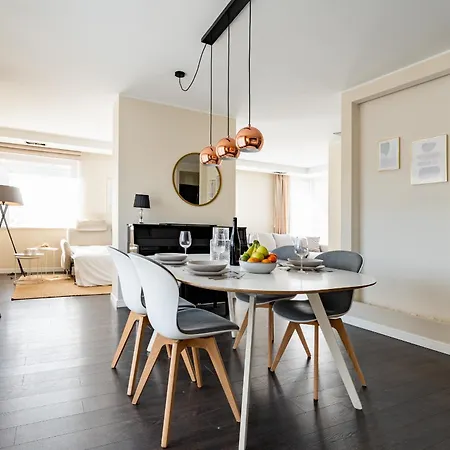 Redlowo Luxury By Bookinghost Apartamento